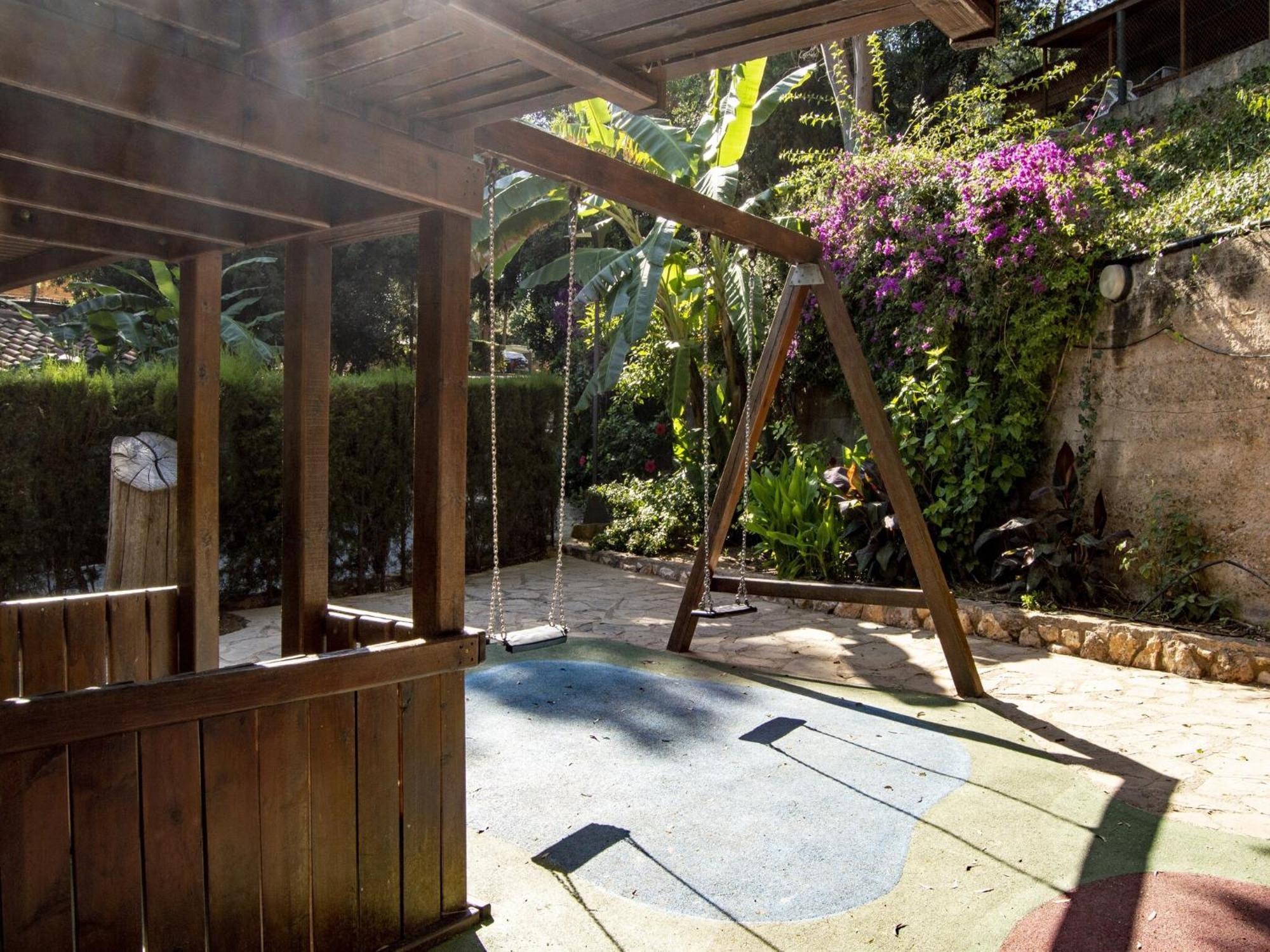 Wooden With Parking Tarragona
